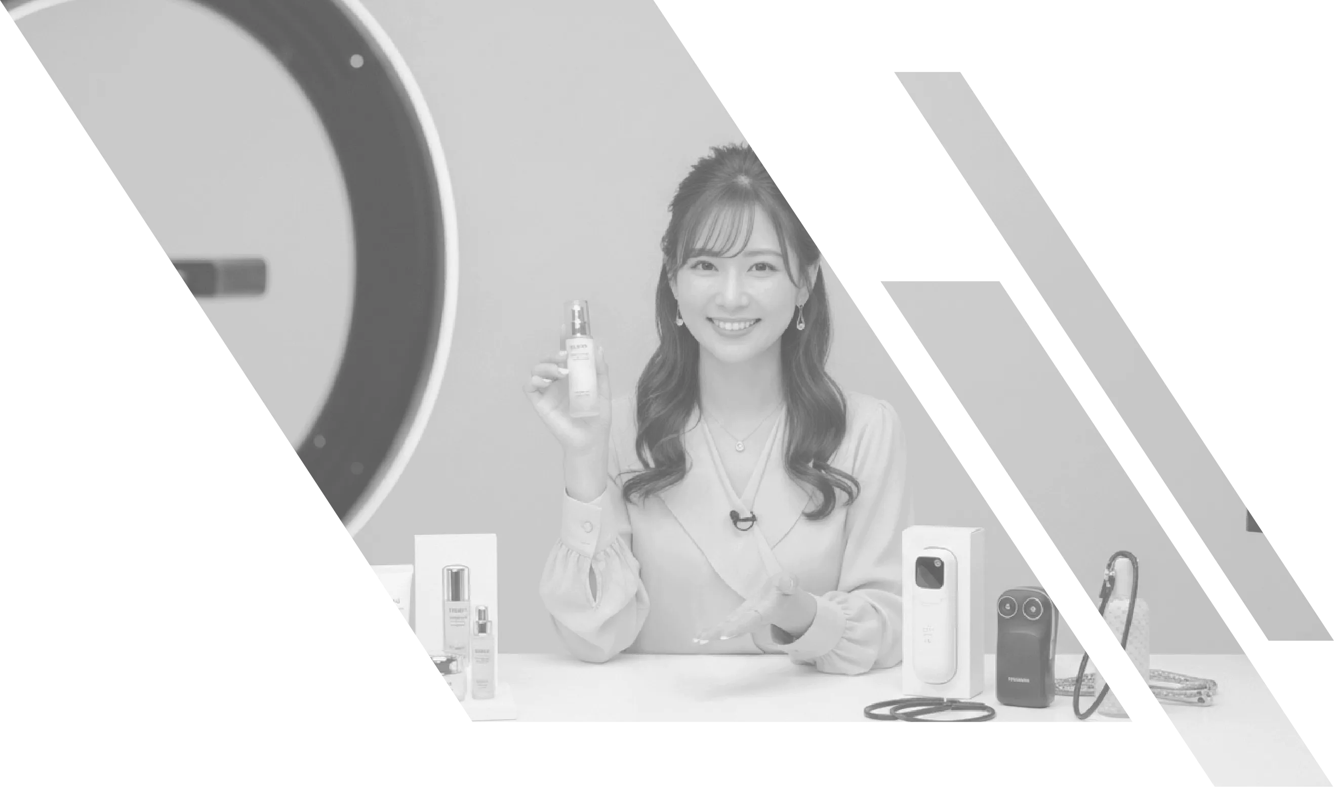 ライブコマース事業